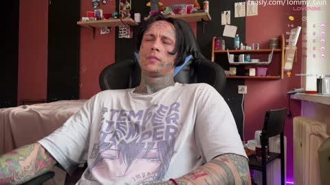 Tommy and Katana online show from 12-12-24, 11:50