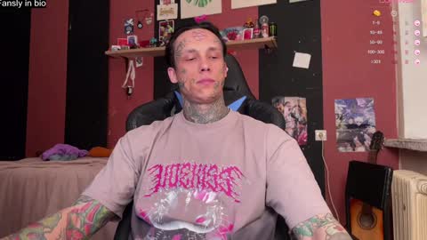 Tommy and Katana online show from 01-04-25, 06:09
