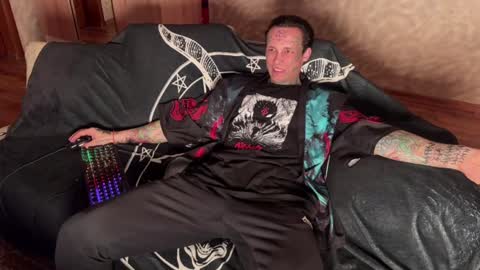 Tommy and Katana online show from 02-02-25, 04:32