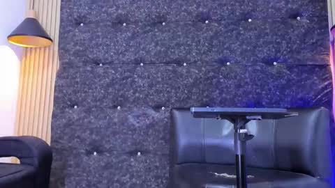 tommy_bigcock19 online show from 11-09-25, 09:24