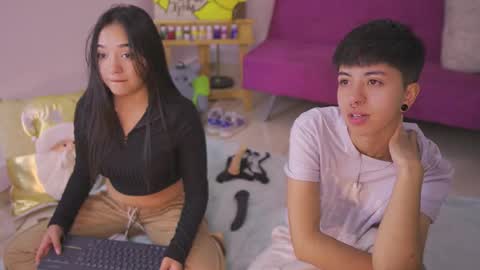 Blue  online show from 12-05-25, 06:59