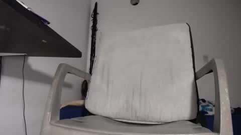   Thomas    online show from 01-06-25, 12:59