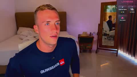 Tommy online show from 11-06-25, 03:18