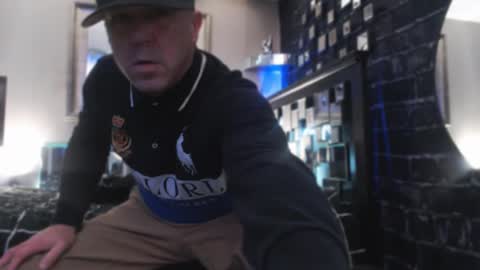 Tommy online show from 11-17-25, 06:19