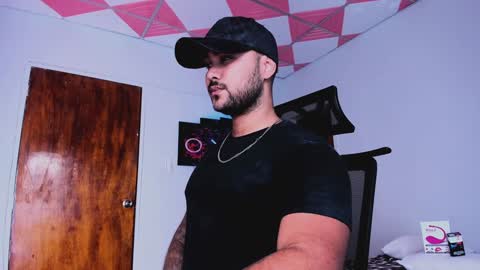 tommy_sccott online show from 02-06-25, 02:44