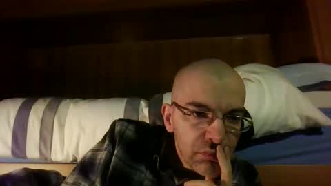 tommycorner online show from 12-31-24, 10:01