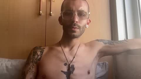 TOMMYDESIREX online show from 04-30-26, 12:00