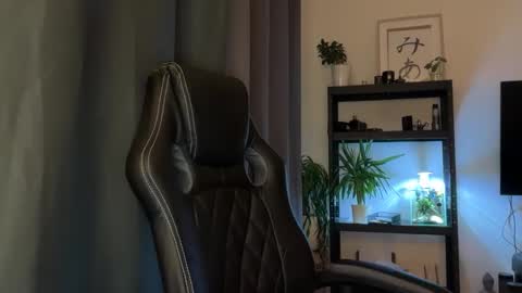 Thomas Fit online show from 11-29-25, 09:07