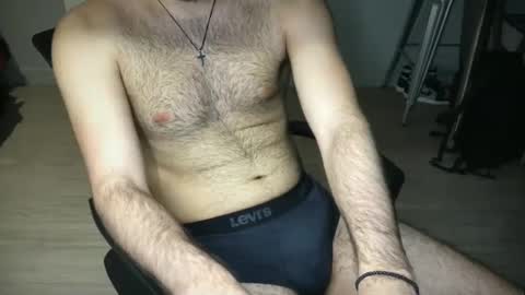 Snapshot of tompe00 chatting on 12-31-24, 11:28 Tom online show from 12-31-24, 11:28