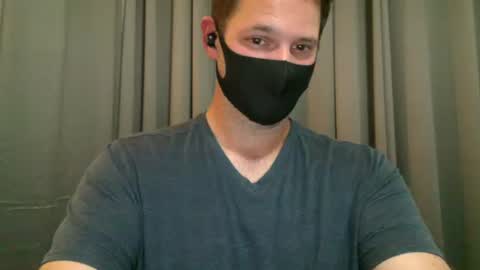 Snapshot of tomuchgirth chatting on 04-25-26, 12:46 TooMuchGirth online show from 04-25-26, 12:46