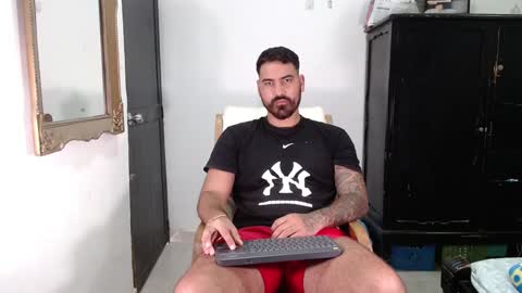 Tomas jhonson online show from 01-27-25, 05:26