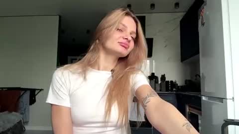 Elara  online show from 07-23-26, 01:58