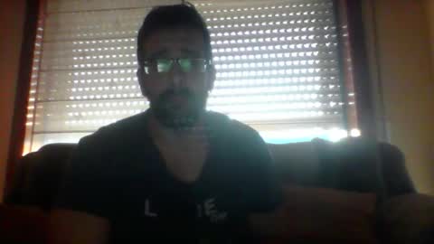 toni640128 online show from 10-05-25, 05:22