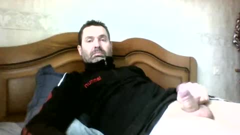 Snapshot of tonio1972 chatting on 12-30-24, 09:37 tonio1972 online show from 12-30-24, 09:37