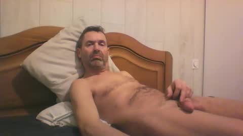 Snapshot of tonio1972 chatting on 10-25-25, 06:57 tonio1972 online show from 10-25-25, 06:57