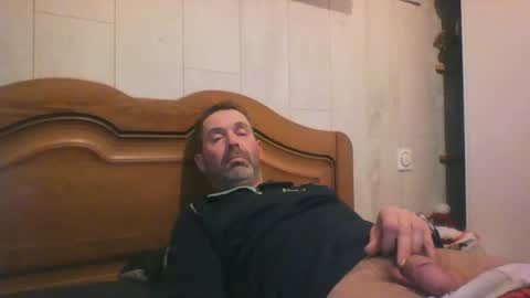 Snapshot of tonio1972 chatting on 11-26-25, 07:04 tonio1972 online show from 11-26-25, 07:04