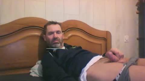 Snapshot of tonio1972 chatting on 11-28-25, 04:31 tonio1972 online show from 11-28-25, 04:31