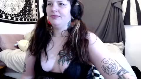 Tonka Wilde online show from 12-02-24, 07:16