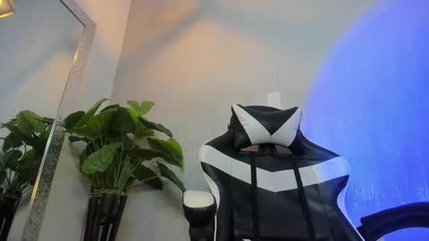 Snapshot of tonny_collins chatting on 11-23-25, 06:30 tonny_collins online show from 11-23-25, 06:30