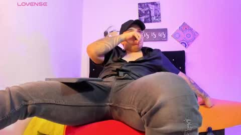 Snapshot of tonny_landri chatting on 09-19-25, 03:30 Tonny Landri online show from 09-19-25, 03:30