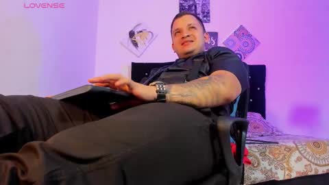 Snapshot of tonny_landri chatting on 10-11-25, 06:23 Tonny Landri online show from 10-11-25, 06:23