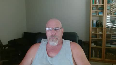 Snapshot of tony091699 chatting on 06-02-26, 08:33 tony091699 online show from 06-02-26, 08:33
