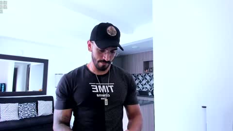 tony muscle1 online show from 01-05-25, 09:14