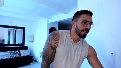 tony muscle1 online show from 01-06-25, 09:22