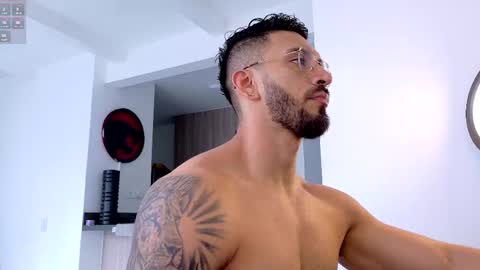 tony muscle1 online show from 11-02-25, 06:43