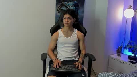 tony_petrov online show from 01-10-26, 02:57