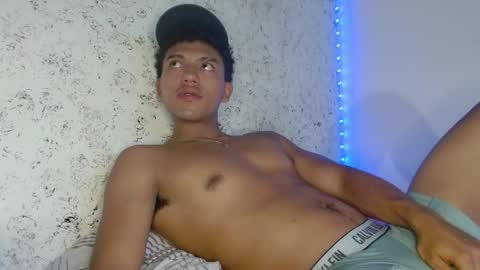 Snapshot of tonydesire_ chatting on 04-11-26, 08:13 tonydesire_ online show from 04-11-26, 08:13