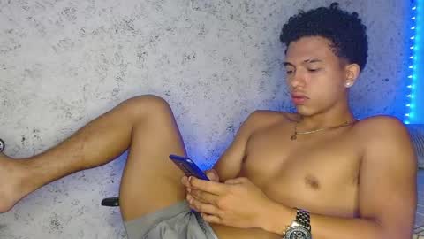 Snapshot of tonydesire_ chatting on 05-08-26, 04:45 tonydesire_ online show from 05-08-26, 04:45
