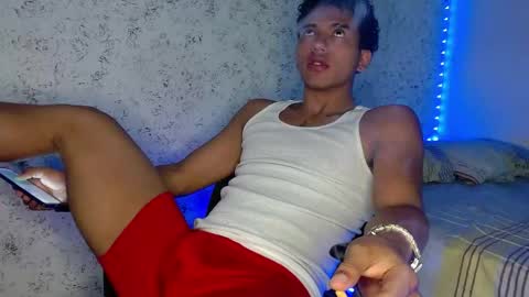 Snapshot of tonydesire_ chatting on 05-11-26, 07:11 tonydesire_ online show from 05-11-26, 07:11