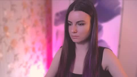 Snapshot of too_beautiful chatting on 03-02-25, 05:14 Elizabeth online show from 03-02-25, 05:14