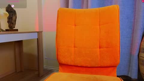 Snapshot of too_cute_blonde_girl chatting on 03-01-25, 07:15 Hey hey Im Megan Pvt open. Im very glad to see you here online show from 03-01-25, 07:15