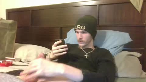 Snapshot of tootall803 chatting on 01-17-25, 08:02 TooTall803 online show from 01-17-25, 08:02