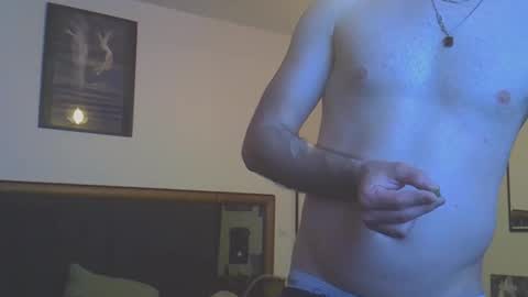 Snapshot of tootsybird chatting on 03-22-26, 03:43 tootsybird online show from 03-22-26, 03:43