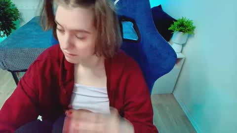 topcranberry online show from 11-23-25, 02:28