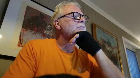 toreeman online show from 11-18-25, 02:54