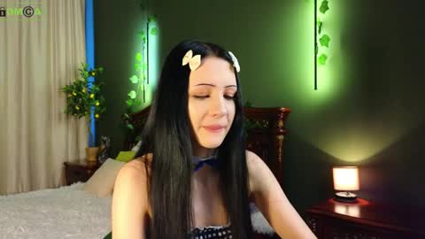 Snapshot of tori_blaze chatting on 04-27-26, 12:36 Tori online show from 04-27-26, 12:36