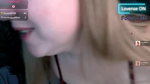 tori_blond online show from 12-20-25, 07:37