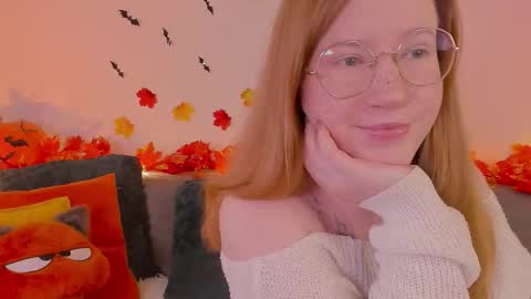 Snapshot of tori_the_witch chatting on 11-10-25, 06:34 Tori online show from 11-10-25, 06:34