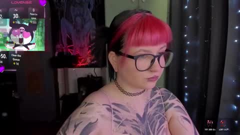 your personal gothic girl check it    online show from 03-11-26, 11:00