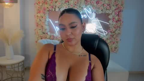 Snapshot of toricross1 chatting on 02-10-25, 04:47 Tori Cross online show from 02-10-25, 04:47