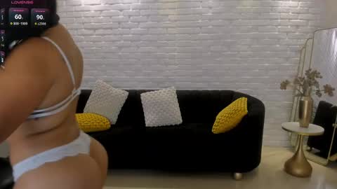 Snapshot of toricross1 chatting on 03-08-25, 05:54 Tori Cross online show from 03-08-25, 05:54