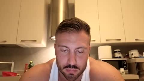 Snapshot of toro_arrapato chatting on 05-18-26, 10:04 toro_arrapato online show from 05-18-26, 10:04