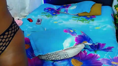 tory_montannaxx online show from 03-02-25, 02:00