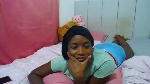 tory_montannaxx online show from 05-20-26, 05:02