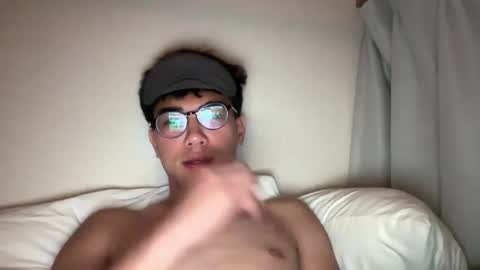 Karo online show from 04-26-26, 03:32