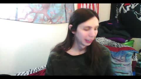 Luna online show from 01-16-25, 04:28